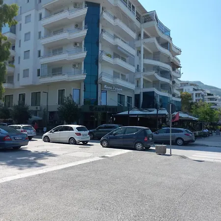 Lungomare Sea View Apartment *